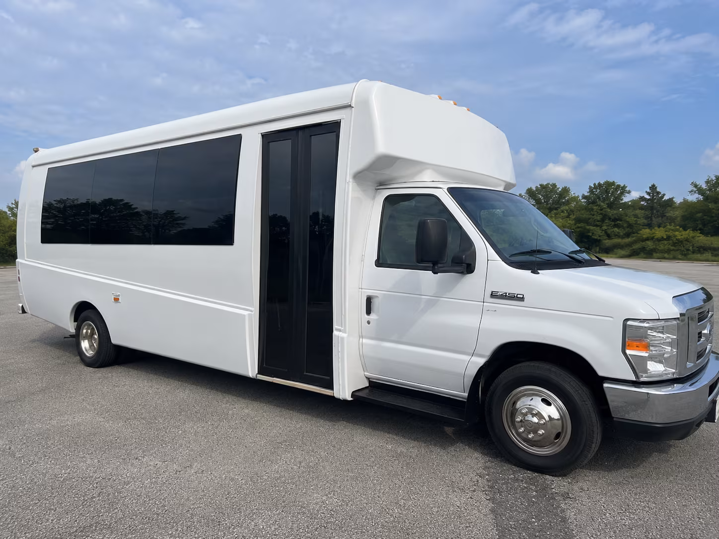 thousand oaks concert party bus rental