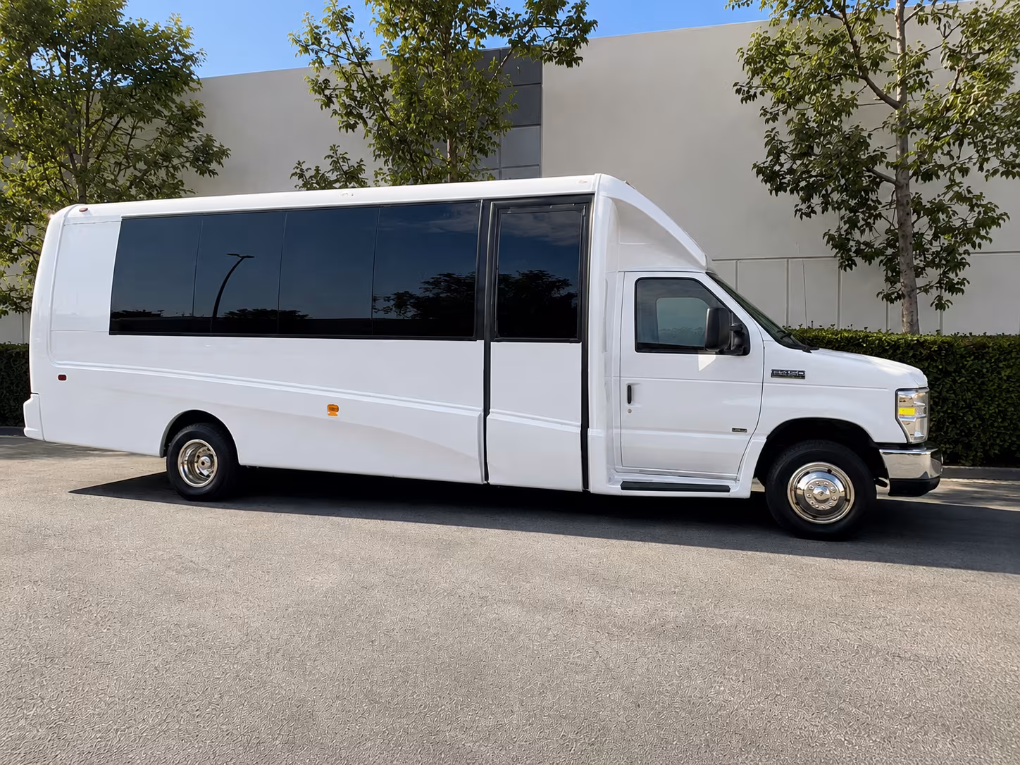 thousand oaks sporting event transportation onboard seating