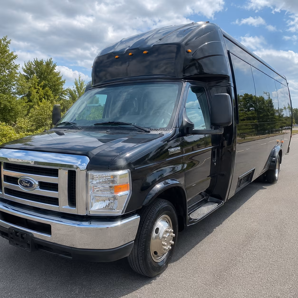 woodland hills bus rentals